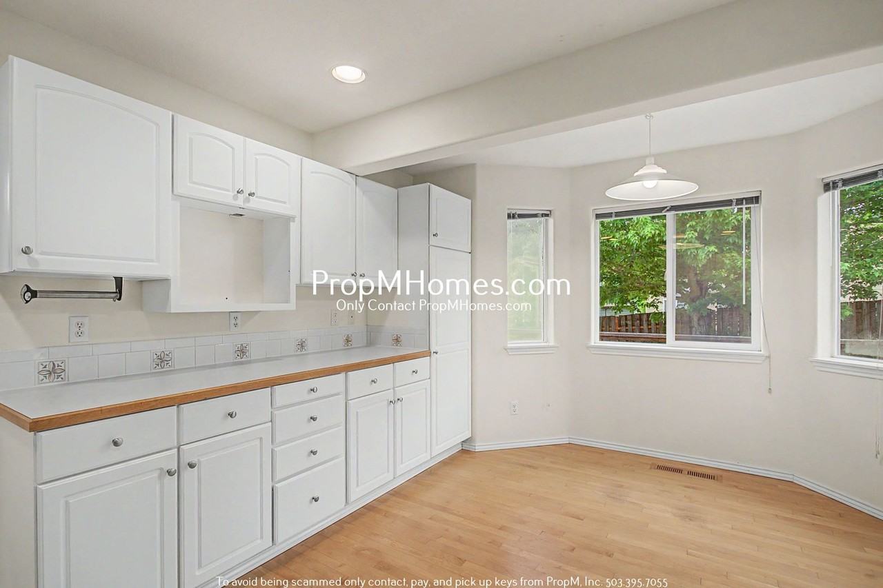 15361 Sw 122nd Ave - Photo 6 of 27