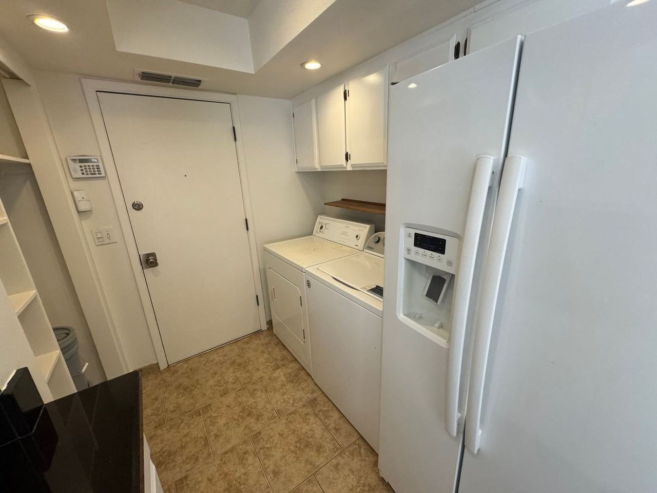 10420 N 10th St #3 - Photo 4 of 18