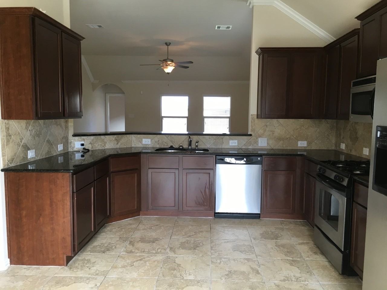 180 Sandstone Trl - Photo 5 of 29