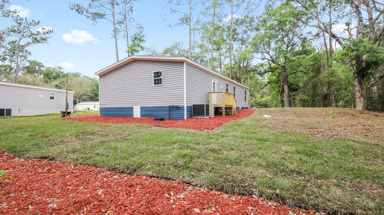 7086 Hilton Dr - Photo 2 of 28