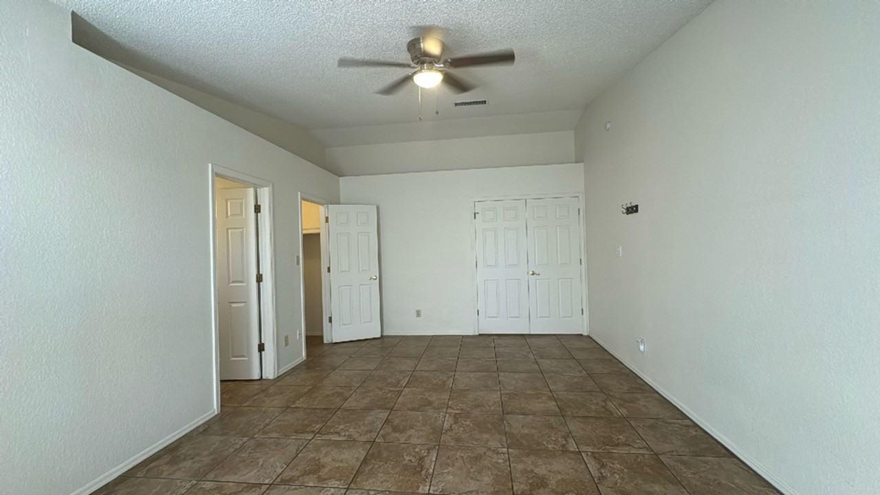 2628 Canyon View Dr - Photo 7 of 17