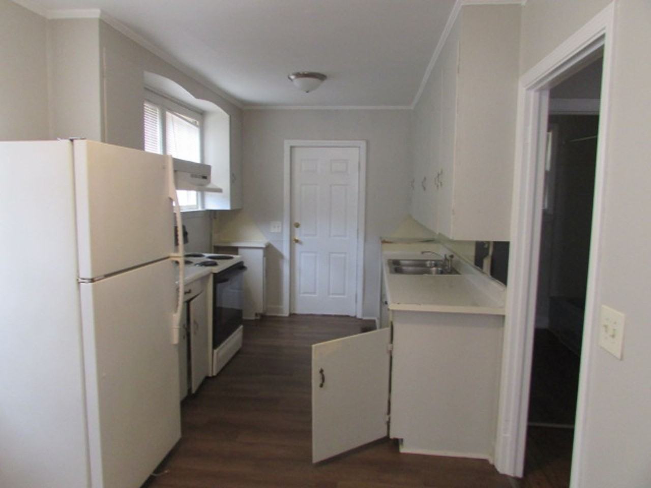 8 Hynes St - Photo 6 of 11