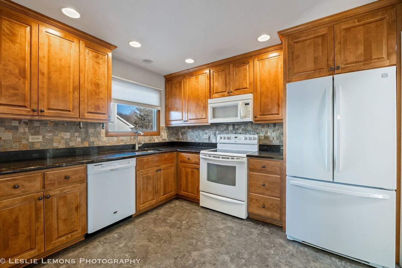 1028 DJK 1028 Douglas - Photo 5 of 30