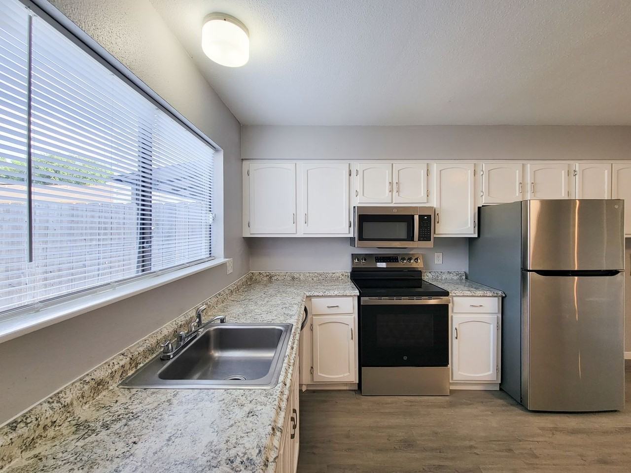 6401 Deihl Rd #307 - Photo 2 of 19