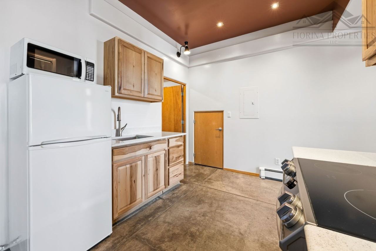 3600 Cerrillos Rd - Photo 7 of 22
