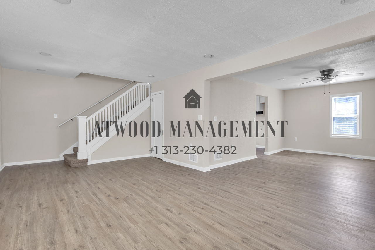 12754 Marlowe St - Photo 4 of 17