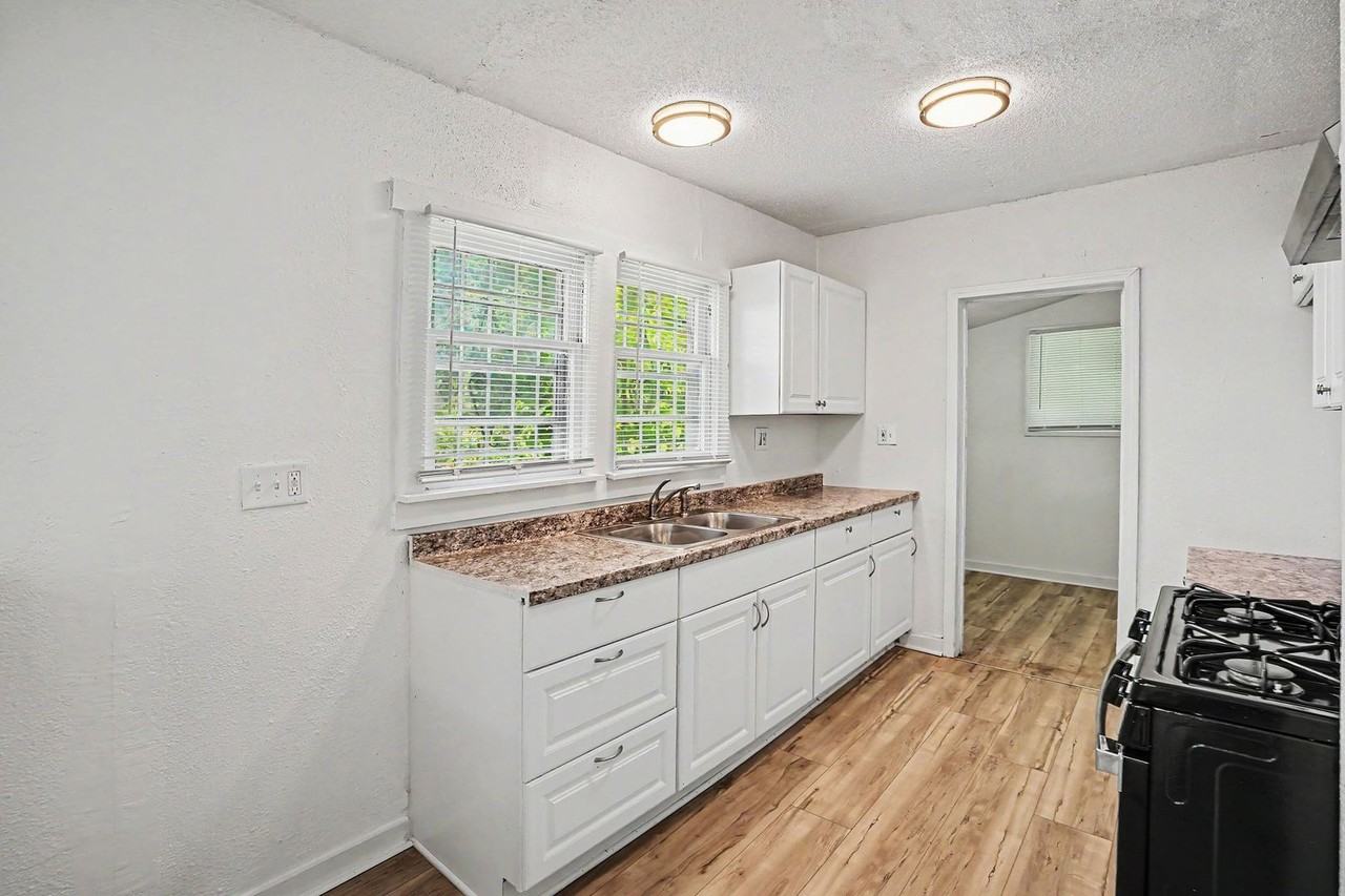5013 S Benton Ave - Photo 2 of 15