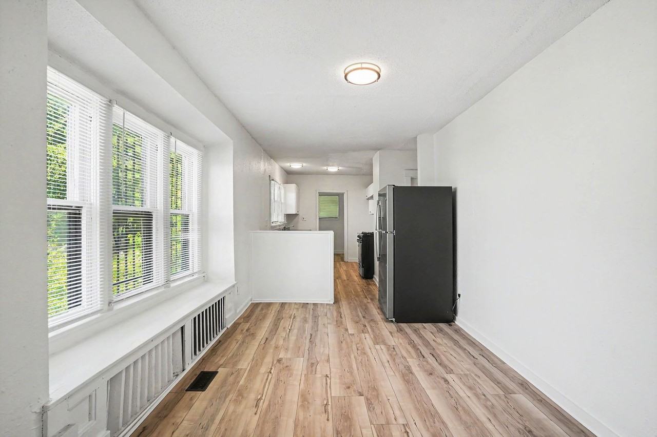 5013 S Benton Ave - Photo 3 of 15