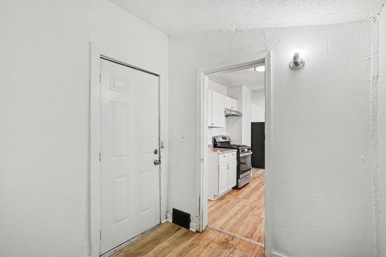 5013 S Benton Ave - Photo 4 of 15