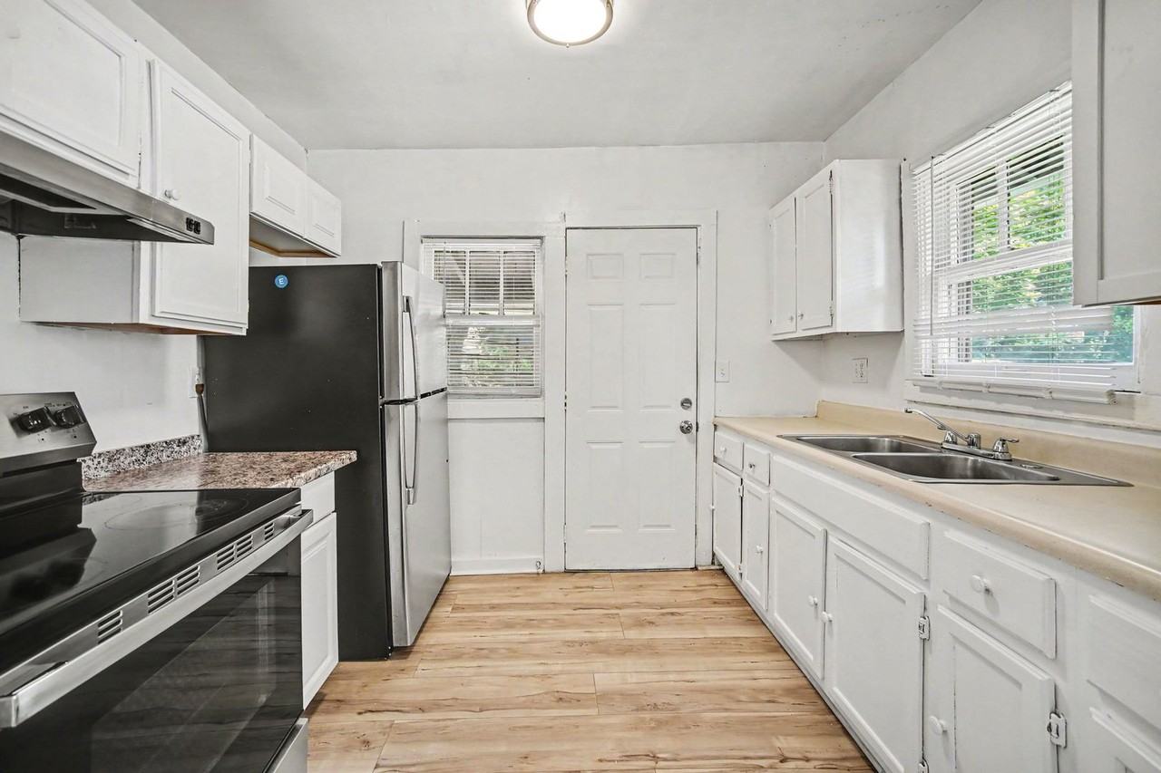 6431 S Benton Ave - Photo 5 of 16