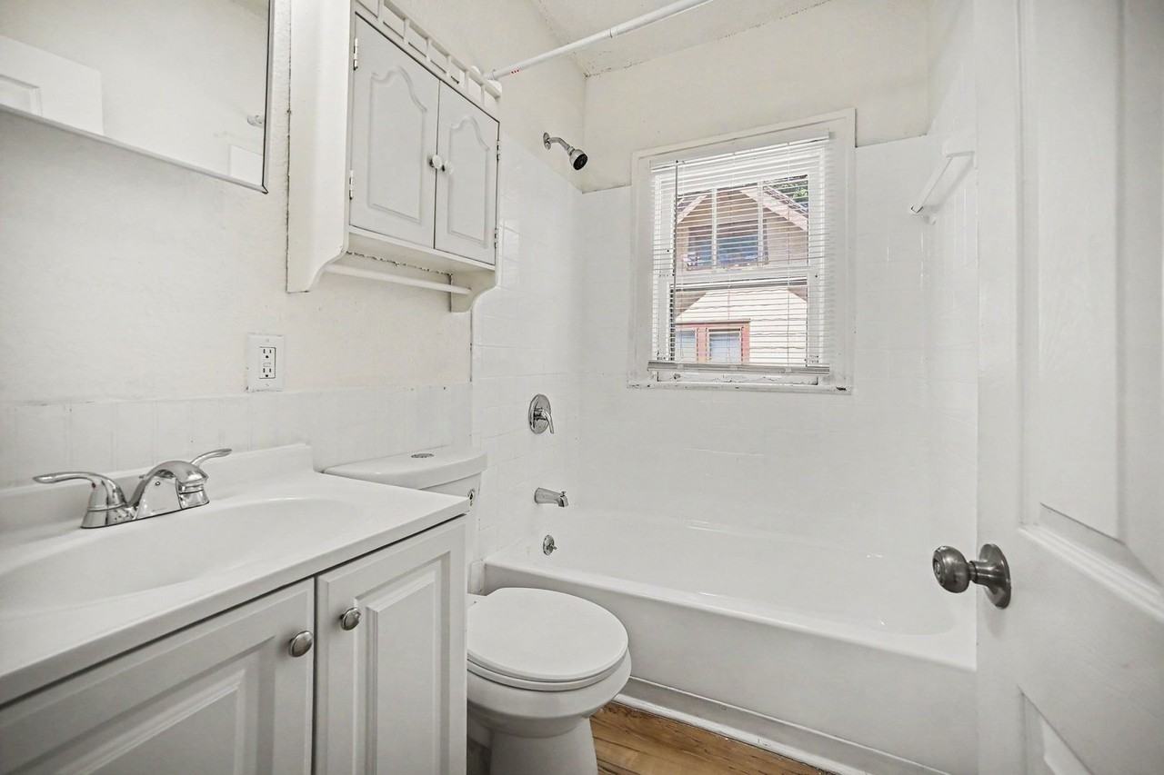 6431 S Benton Ave - Photo 6 of 16