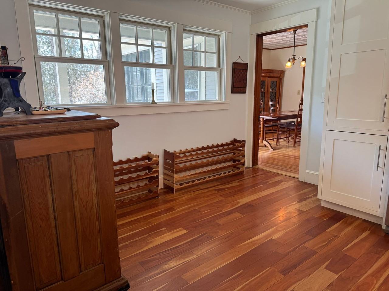410 Main St - Photo 6 of 32