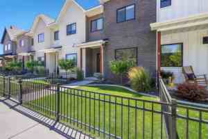 featured image of 174 4th Ave E