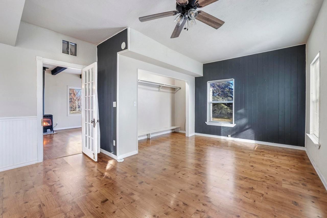 3321 Addison Ave E - Photo 5 of 50