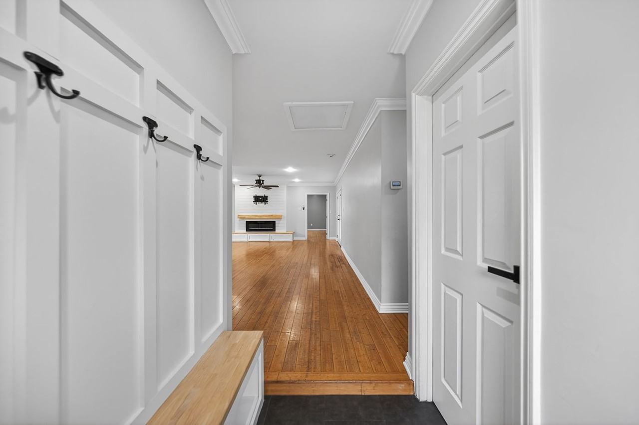6521 E Wardlow Rd - Photo 6 of 44