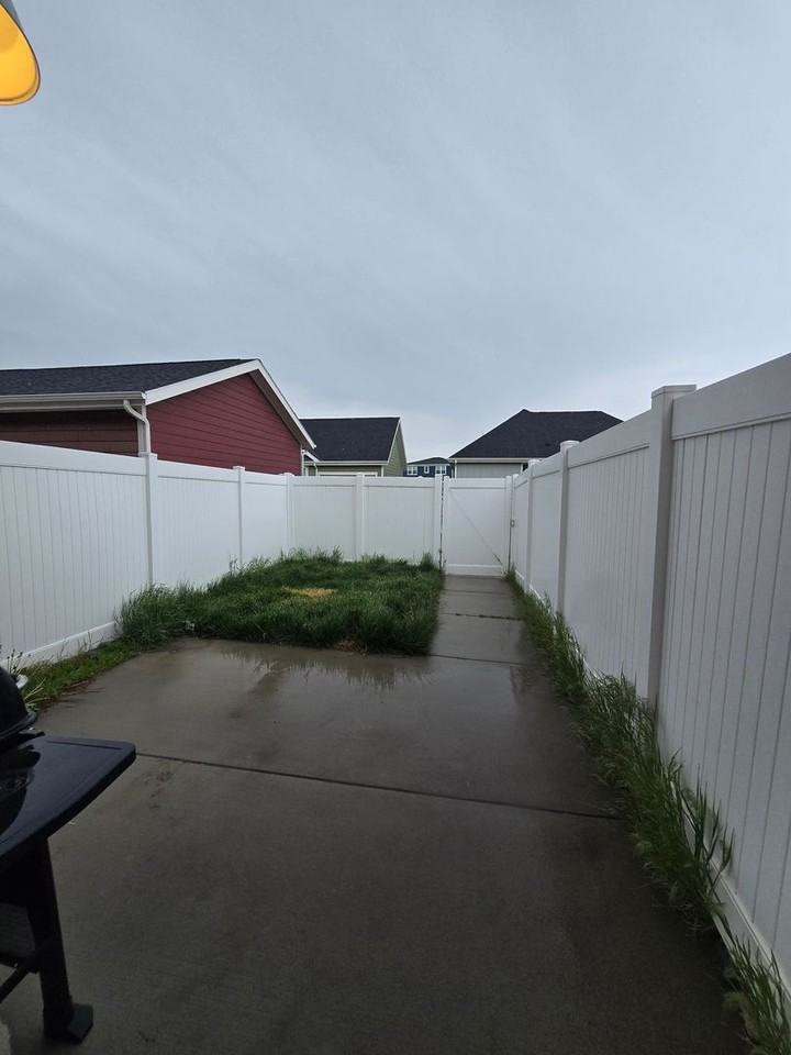 1644 Walter Creek Blvd - Photo 3 of 21