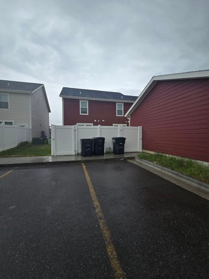 1644 Walter Creek Blvd - Photo 4 of 21