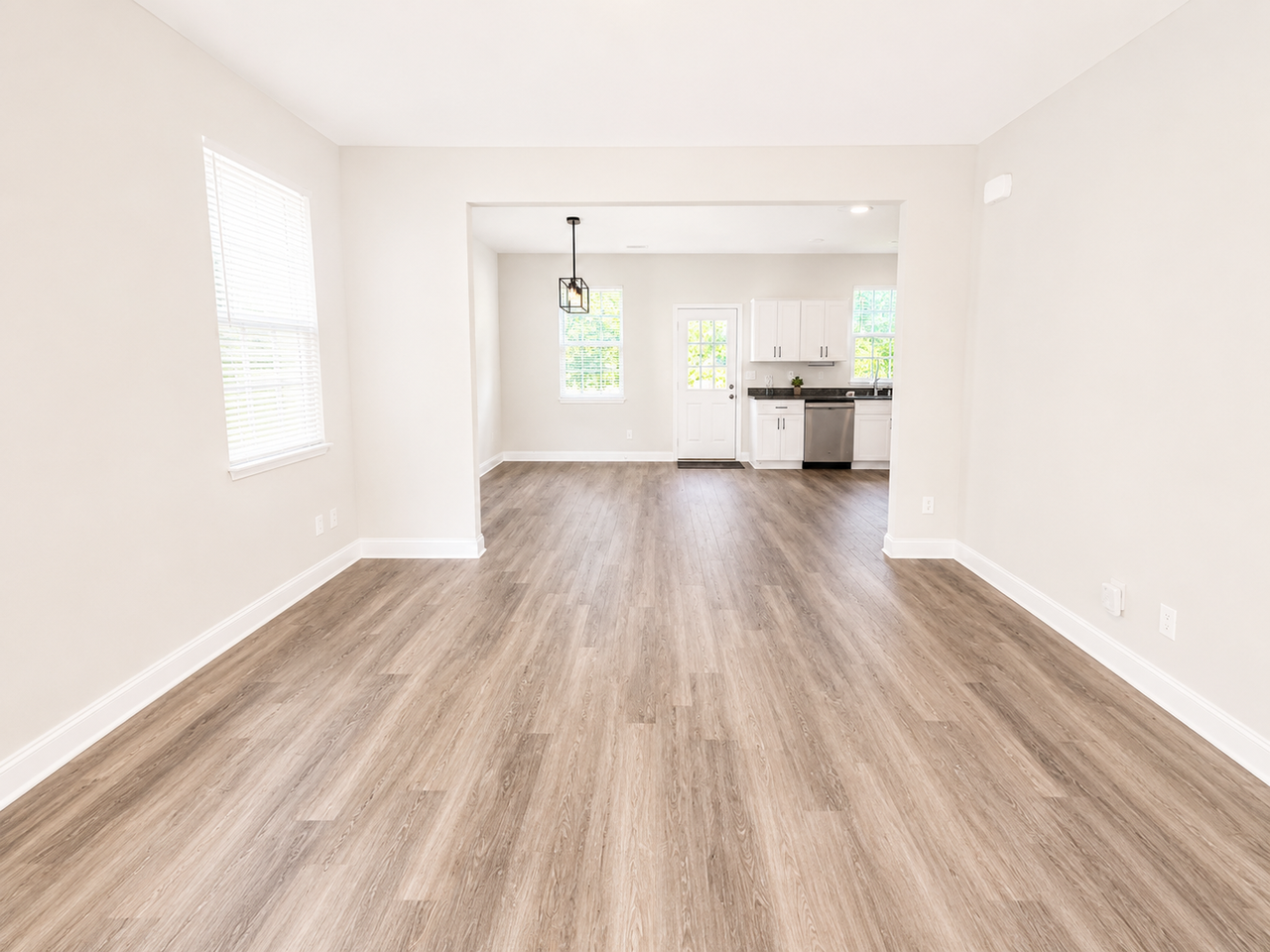523 Leland St - Photo 2 of 8