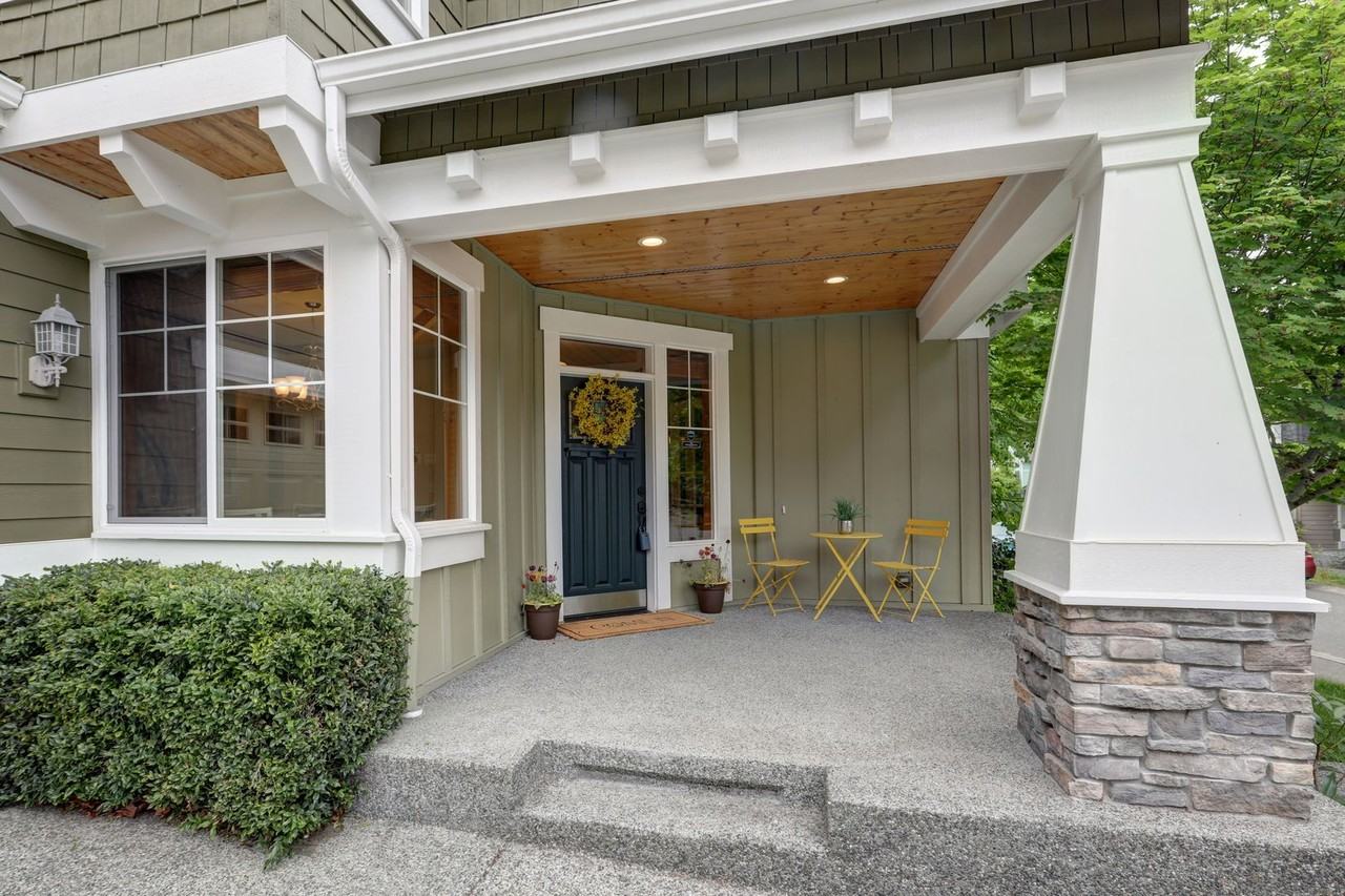 8827 Ne 148th Pl - Photo 2 of 31