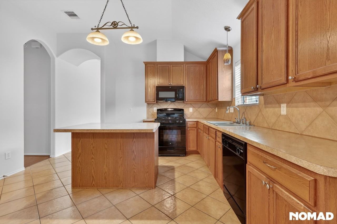 3610 Kale St - Photo 5 of 41