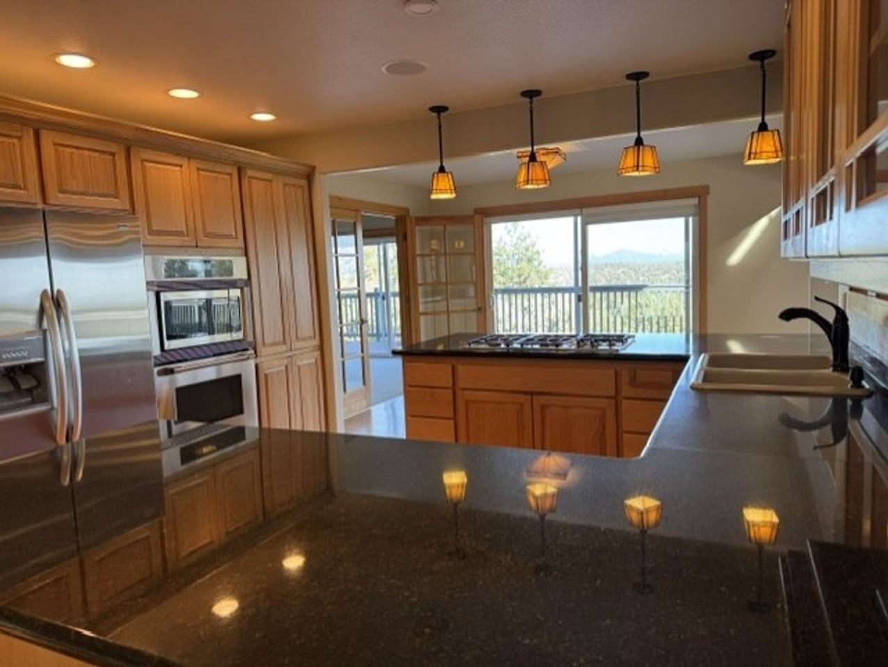 1016 Nw Foxwood - Photo 6 of 28
