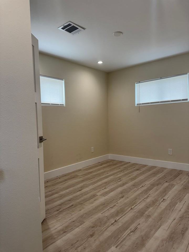 7316 La Salette St - Photo 5 of 18
