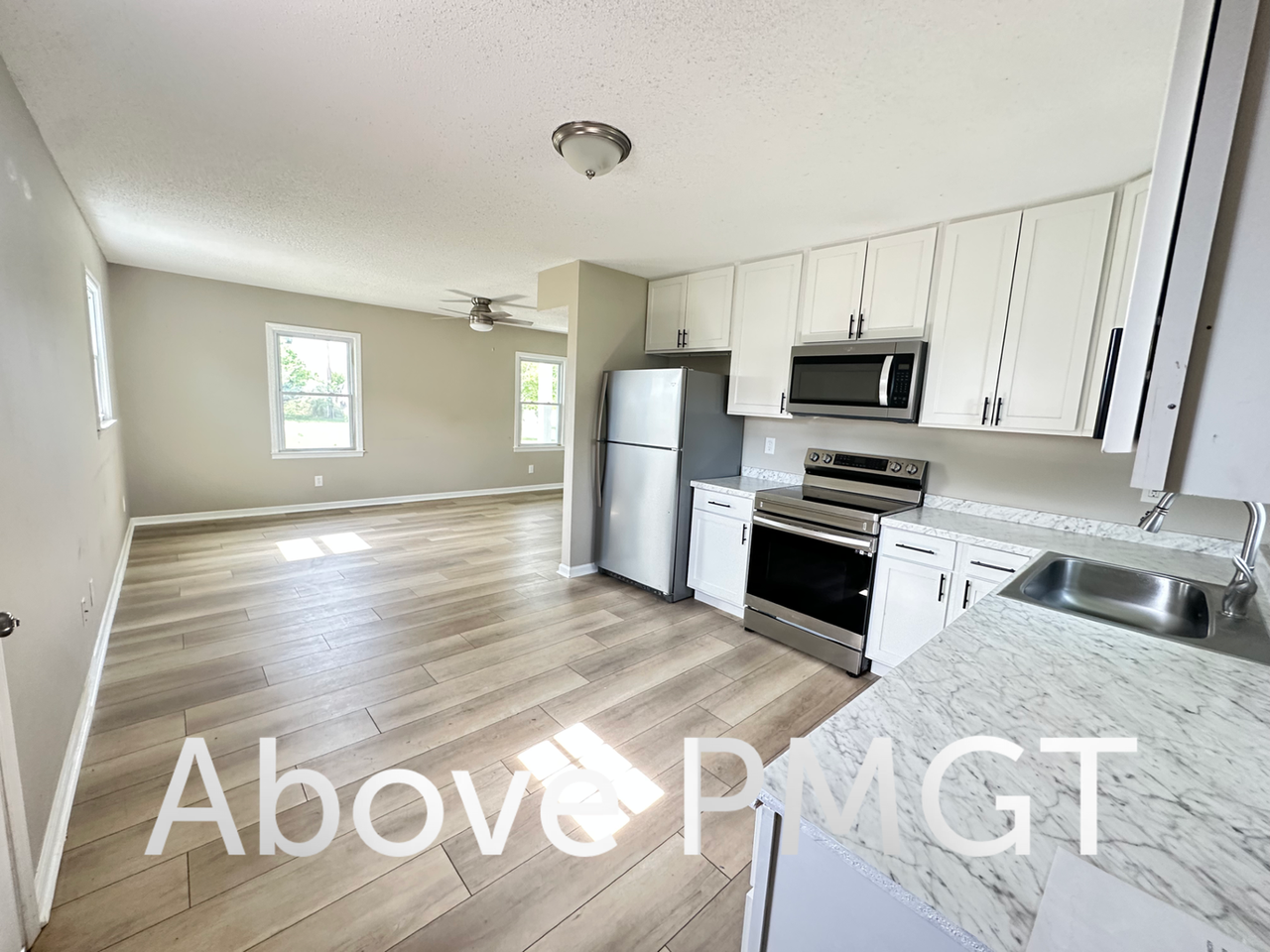 230 Wolfe Ln - Photo 4 of 12