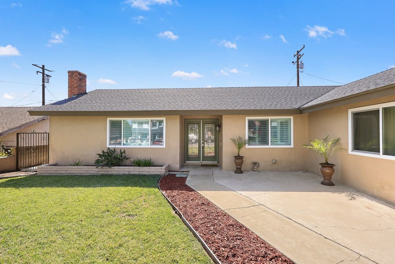 1641 Maywood Ave - Photo 4 of 30