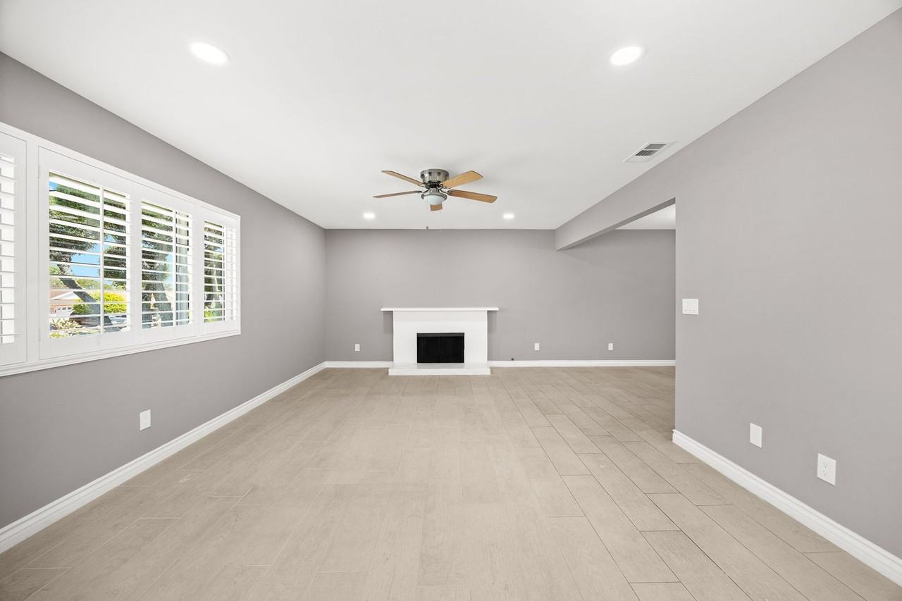 1641 Maywood Ave - Photo 7 of 30