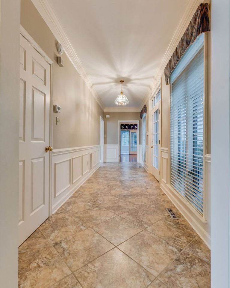 656 Lakeside Dock Dr - Photo 3 of 50