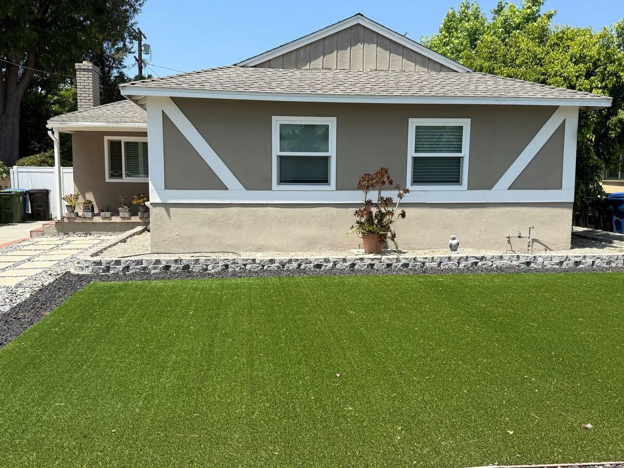 6059 Bluebell Ave - Photo 2 of 24