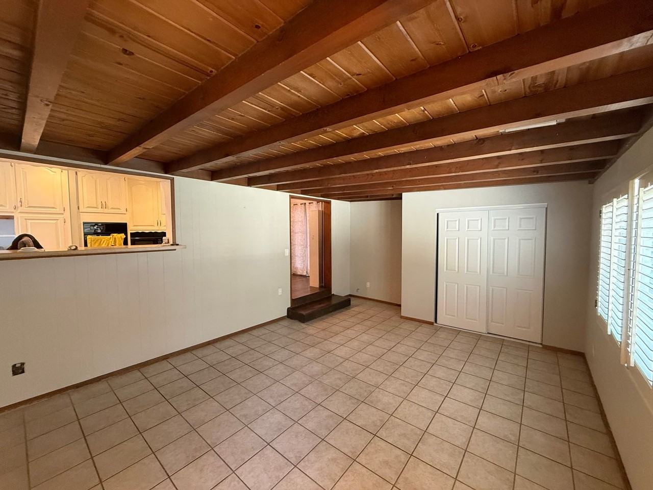 6059 Bluebell Ave - Photo 7 of 24