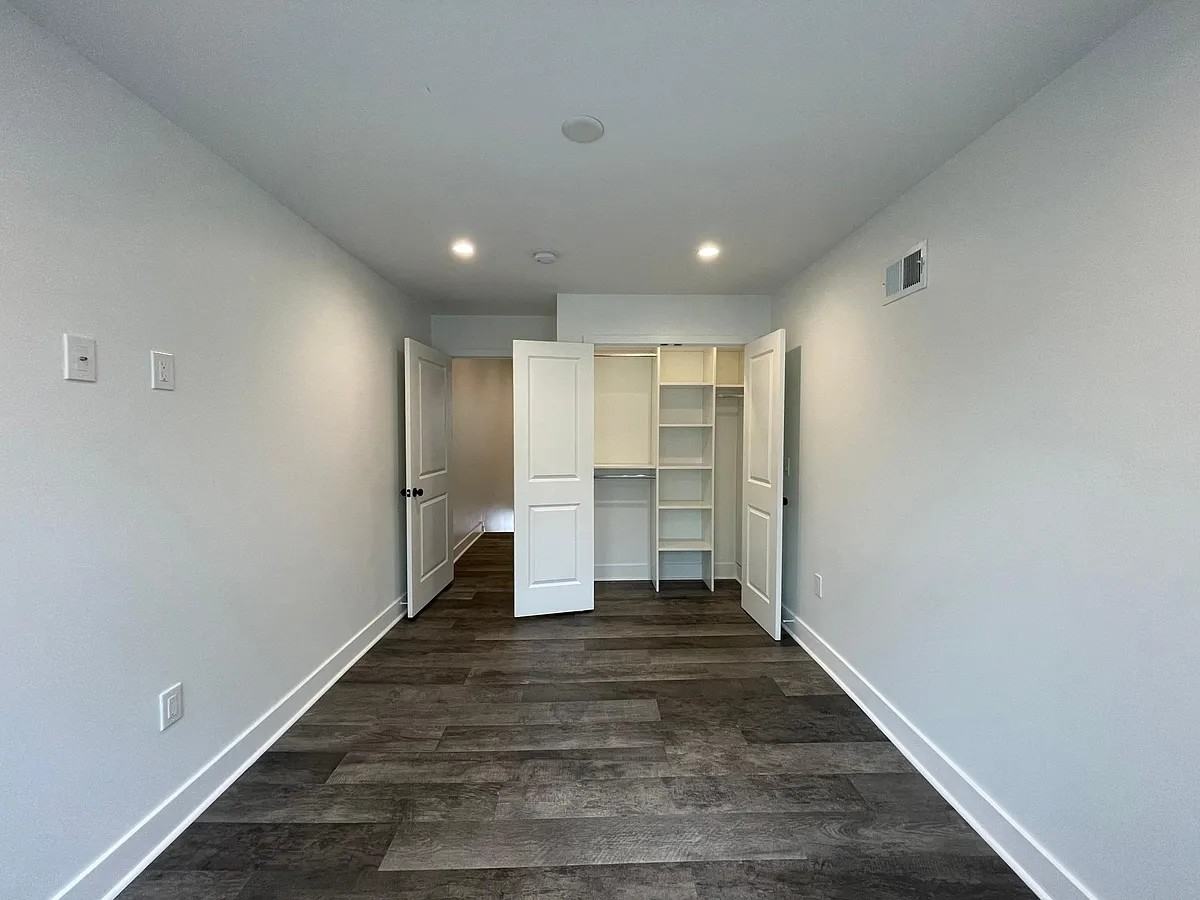 2733 Wharton St #1 - Photo 5 of 10