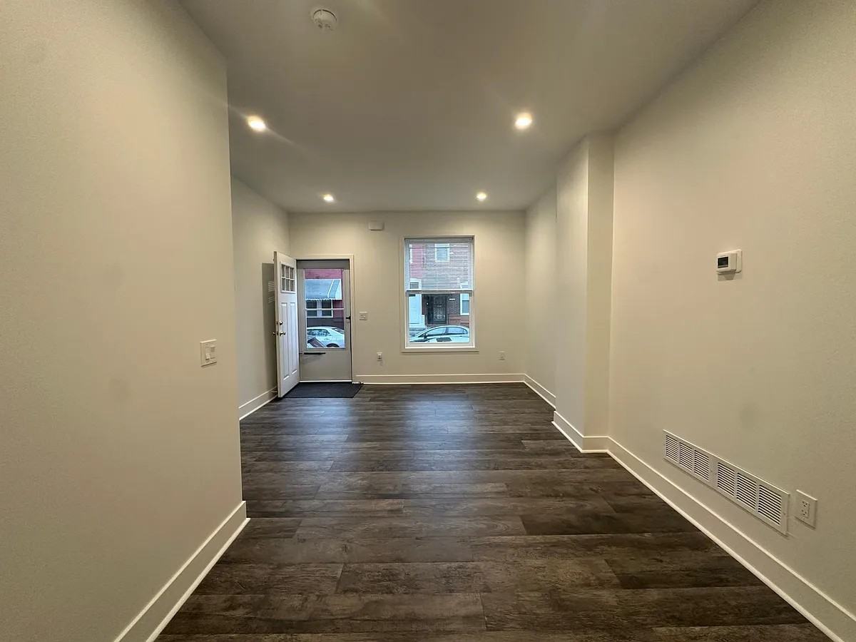 2733 Wharton St #1 - Photo 6 of 10