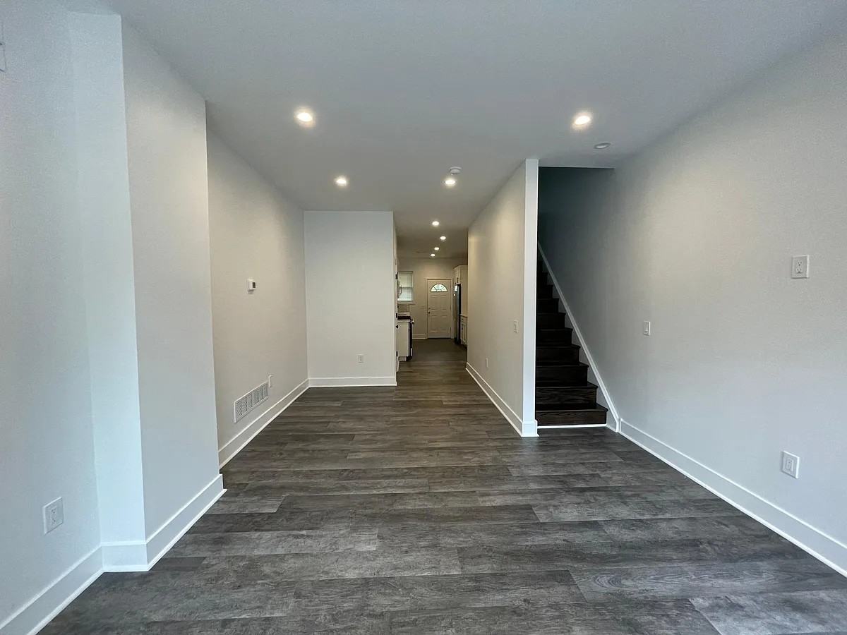 2733 Wharton St #1 - Photo 7 of 10