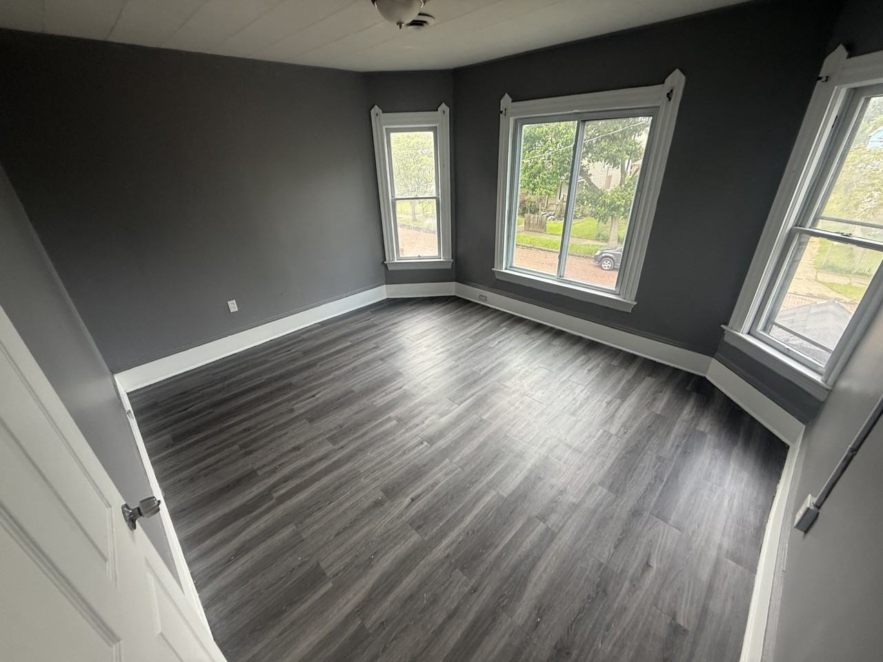 2153 W 96th St - Photo 3 of 16