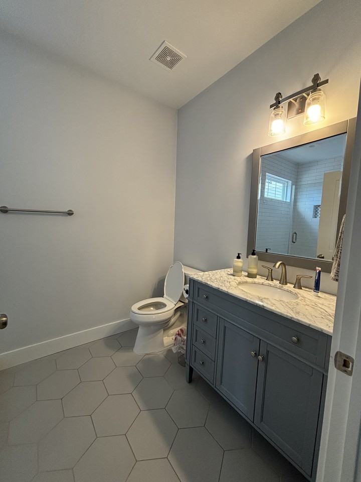 739 20th St S #1 - Photo 4 of 28