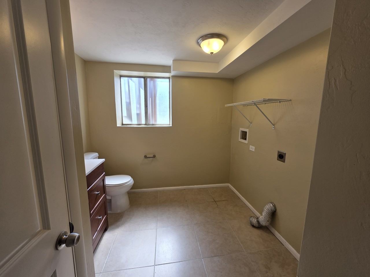 9639 S Dana Cir #B - Photo 7 of 13