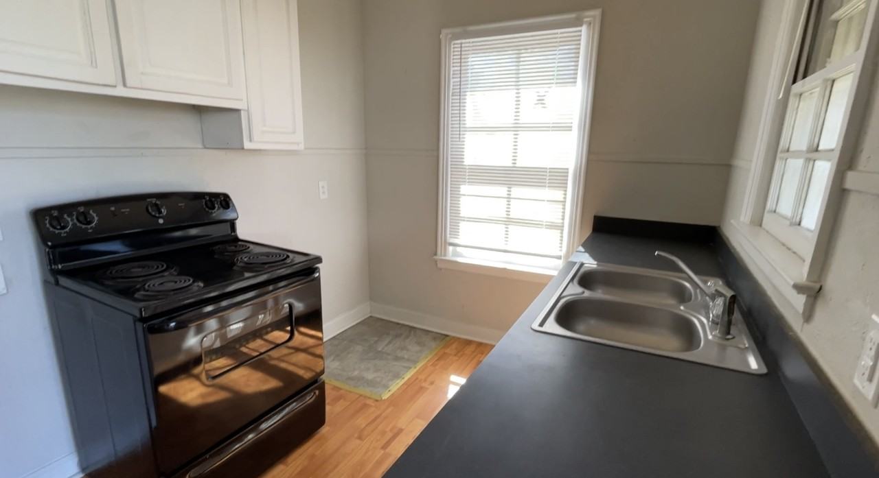 701 E St Nw #1 - Photo 2 of 15
