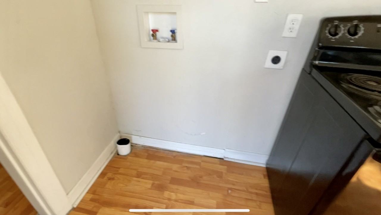 701 E St Nw #1 - Photo 3 of 15