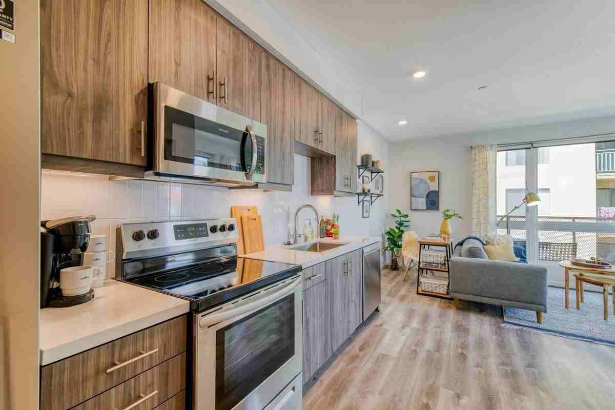 4186 4th Ave - Photo 2 of 23