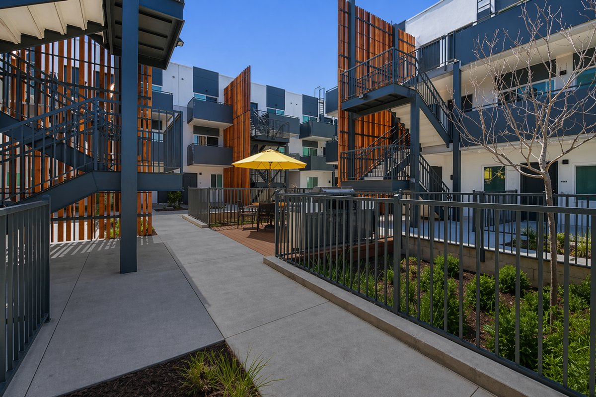 260 Broadway - Photo 2 of 23
