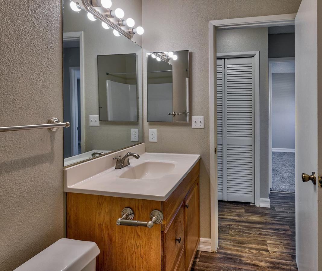 1145 4th Ave - Photo 5 of 19