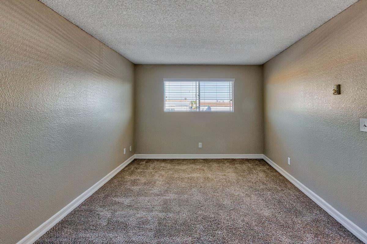 1145 4th Ave - Photo 2 of 19