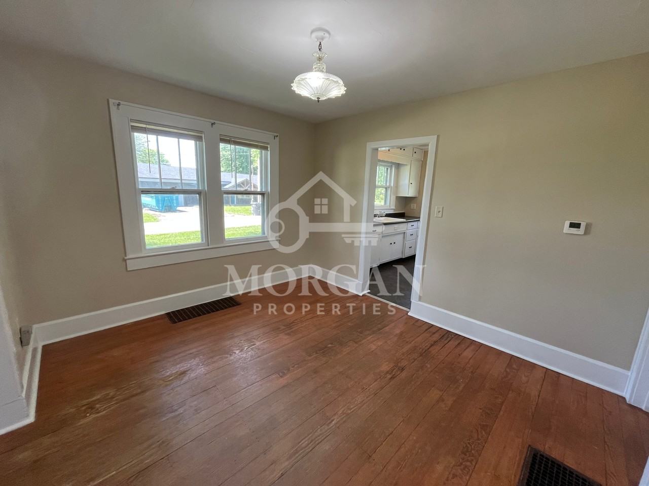 1253 S Pendleton Ave - Photo 3 of 7