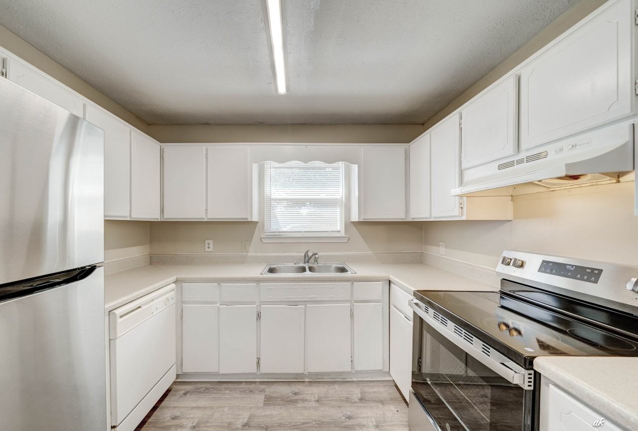 3722 Burnham Way #1 - Photo 4 of 20