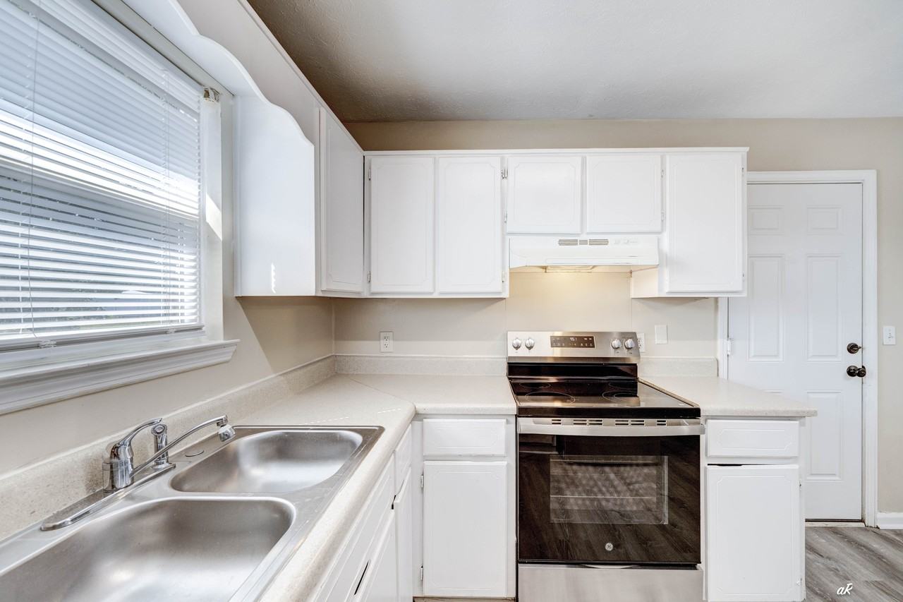 3722 Burnham Way #1 - Photo 5 of 20