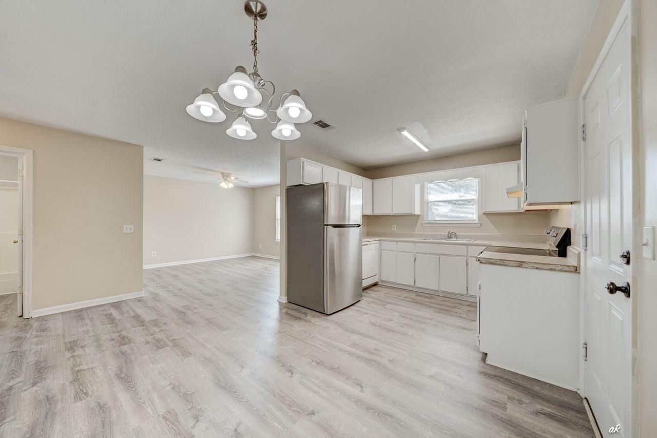 3722 Burnham Way #1 - Photo 6 of 20
