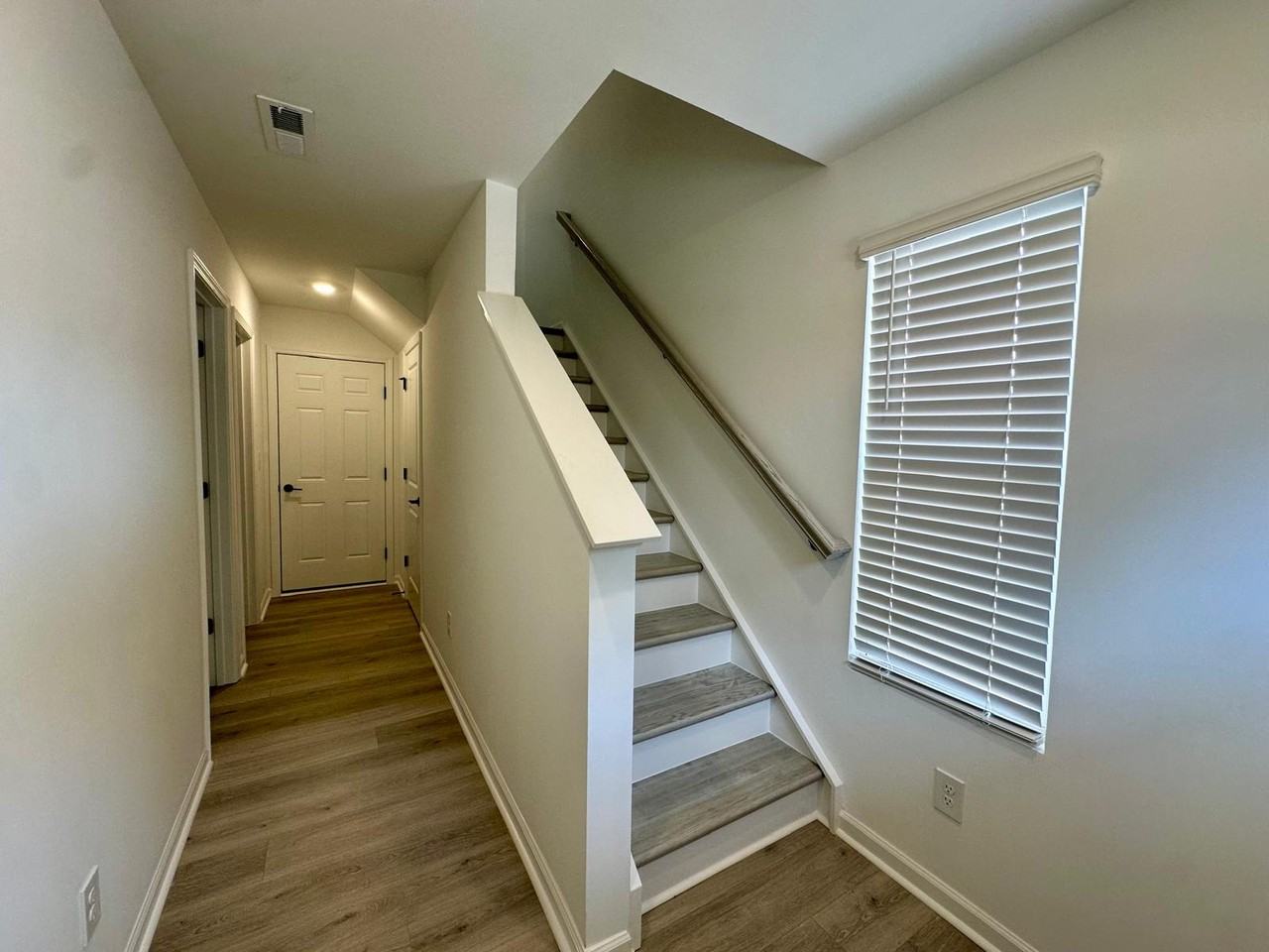 1556 Blanche St #1 - Photo 7 of 26
