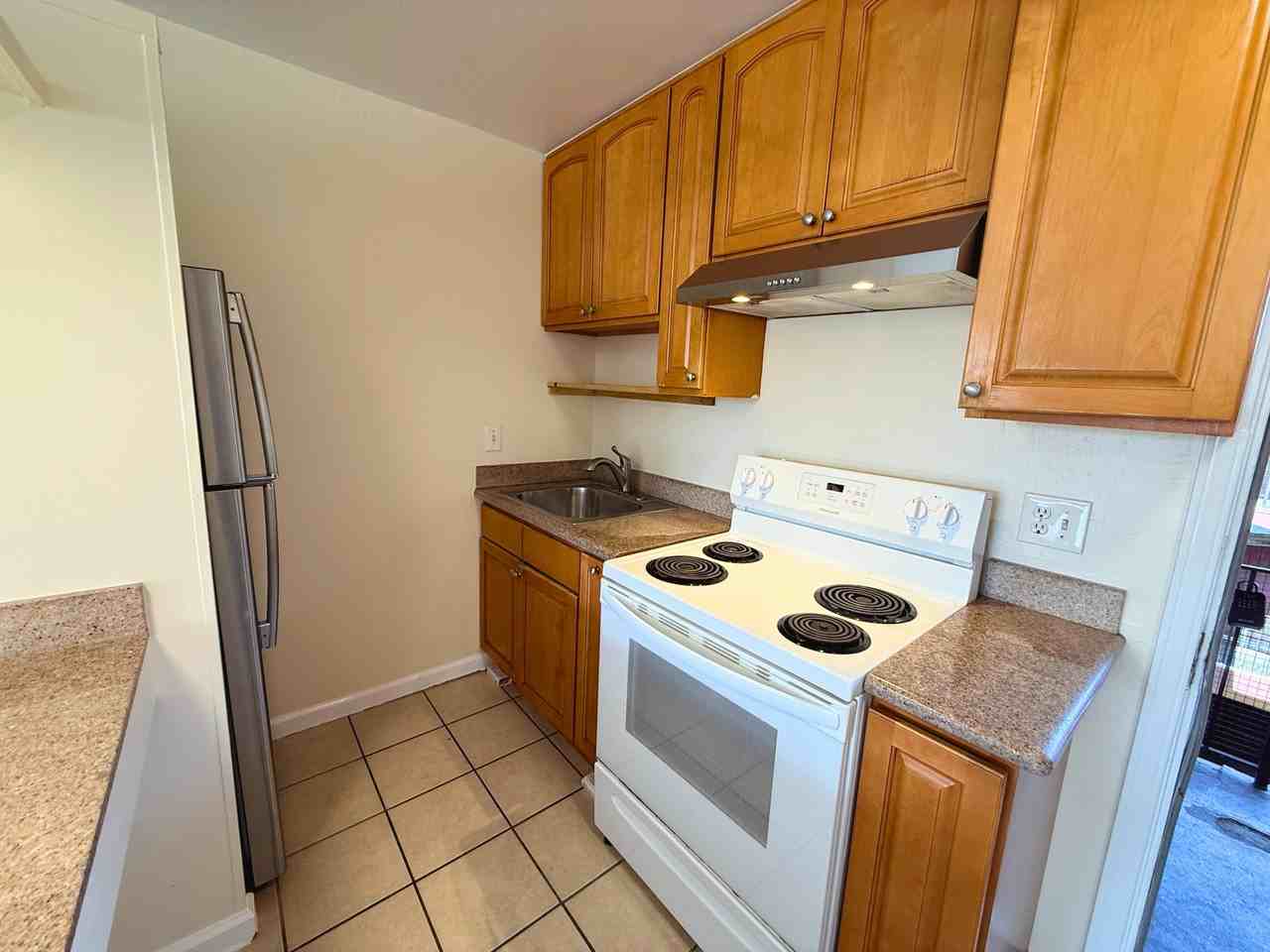 348 4th Ave #17 - Photo 5 of 16